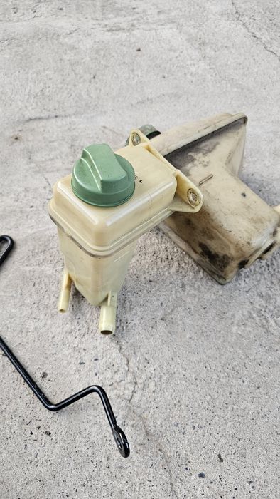 Запчасти на Ауди а6 с4