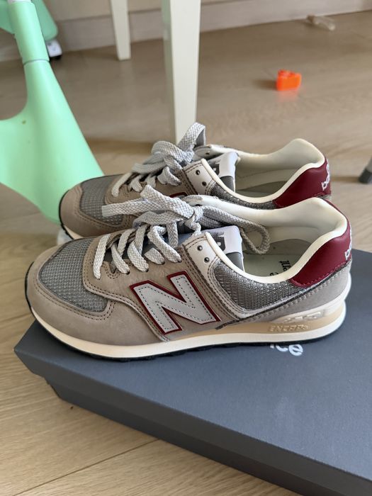 Продам  кроссовки New balance 574