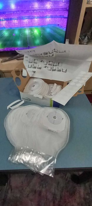 Saci colostoma cu evacuare ( Welland ). Trasparente.