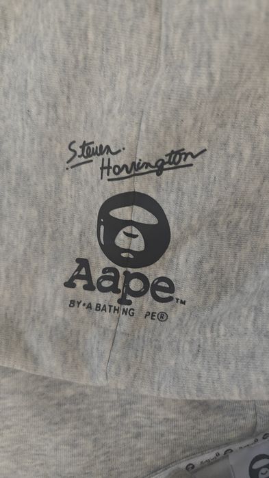 Продам кофту аапе новую