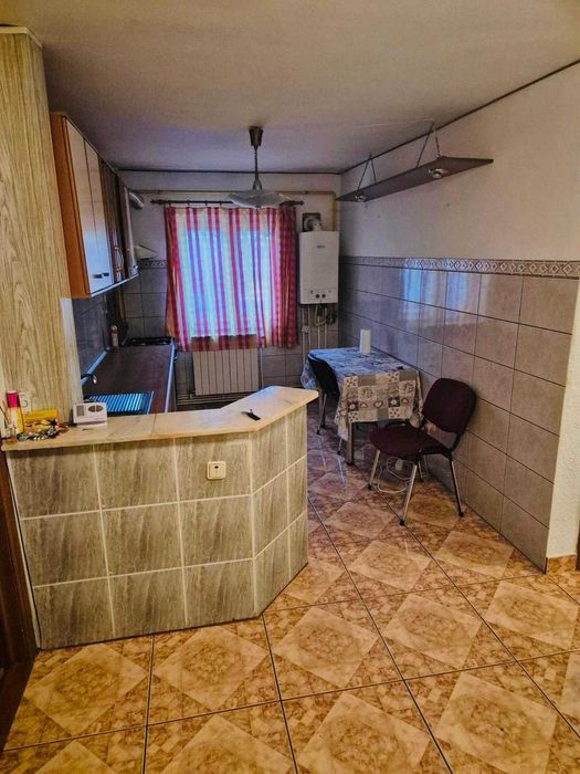 Inchirez Apartament 3 Camere Focsani zona 2 stejari