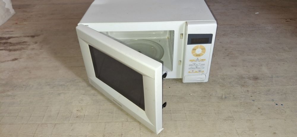 Микроволновая печь