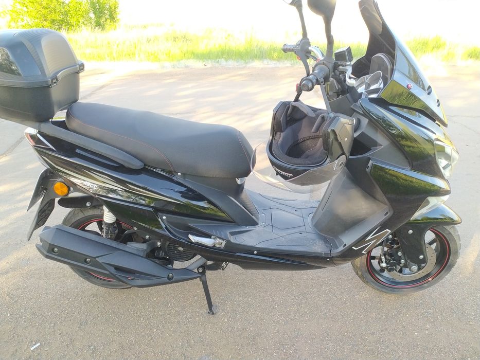 Продам скутер 150