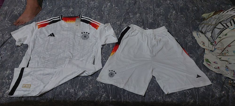 Продам новый мужской спортивный комплект