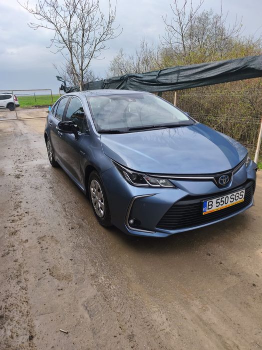 Toyota Corolla 2021 77.000 KM HIBRID usor avariat / avariate
