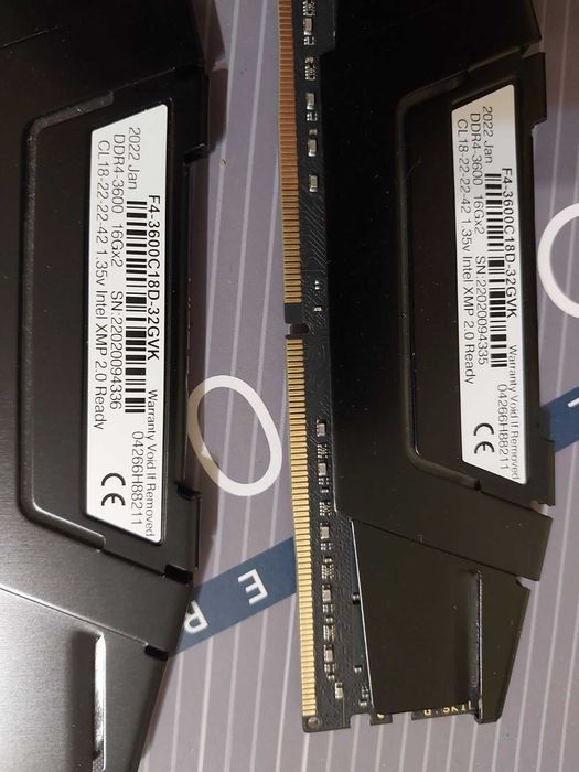 32GB DDR4 3600Mhz CL18 - Corsair Vengeance LPX