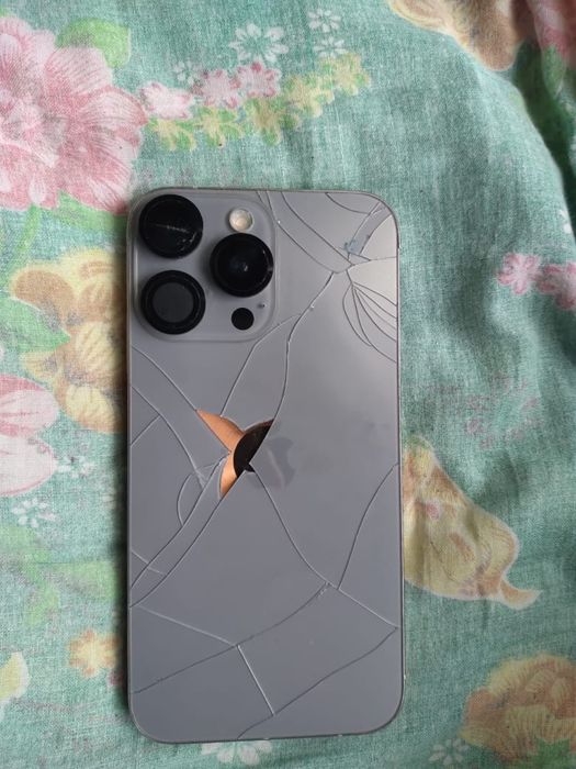 Айфон xr в корпусе 15про срочно