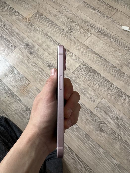 Айфон 15 128г сатылады.