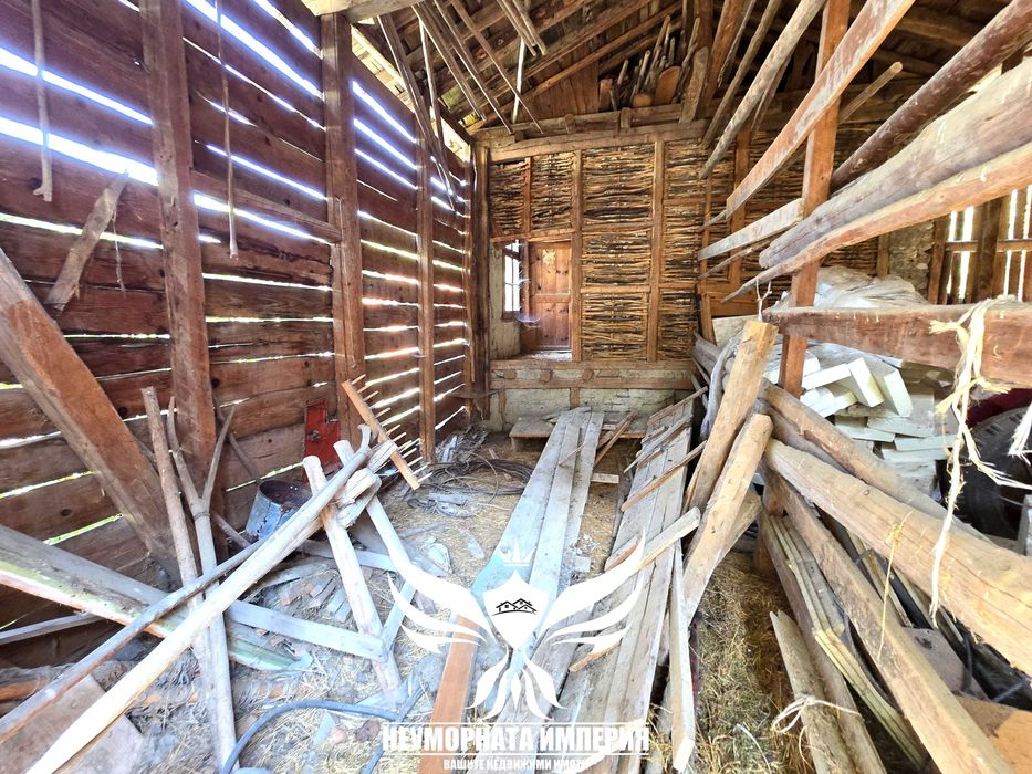 Продавам двуетажна къща 120РЗП с 152кв. двор в село Малево