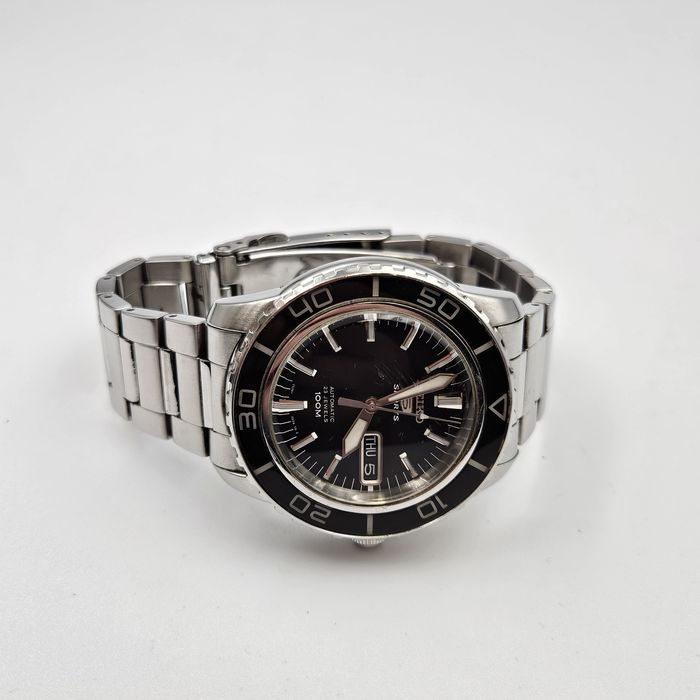 Amanet F28: Ceas Seiko 5 Sports automatic SNZH55K1 (N)