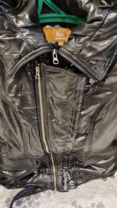 Продам    куртку