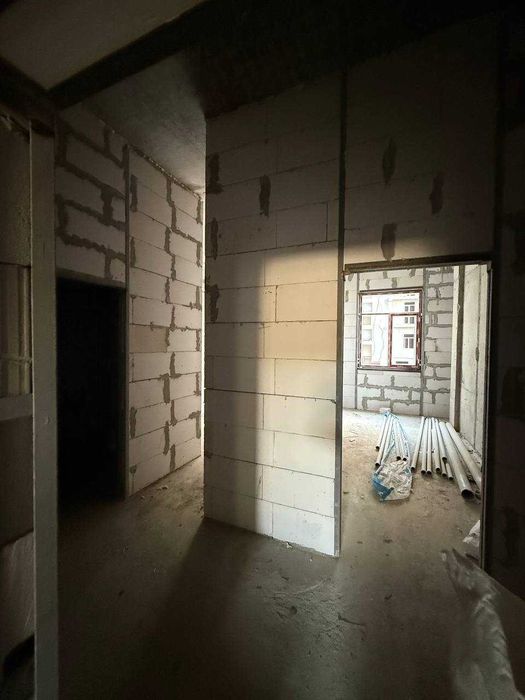 Продаётся квартира в новостройке яшнабадском  районе