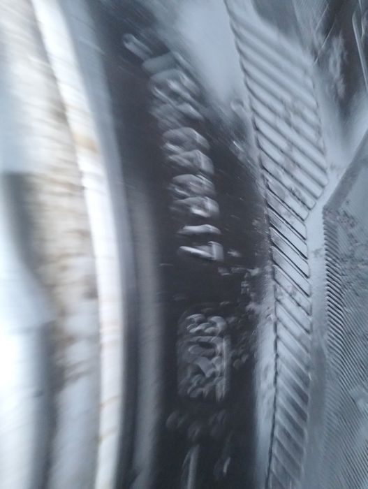 Anvelope noi-jenti iarnă  Dacia Duster