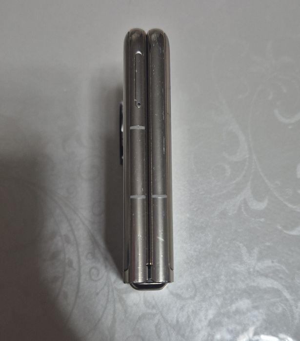 Срочно продам Huawei P50 Pocket Premium Edition 12/512GB