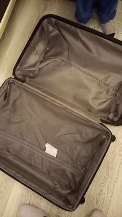 СРОЧНО  продается Чемодан.