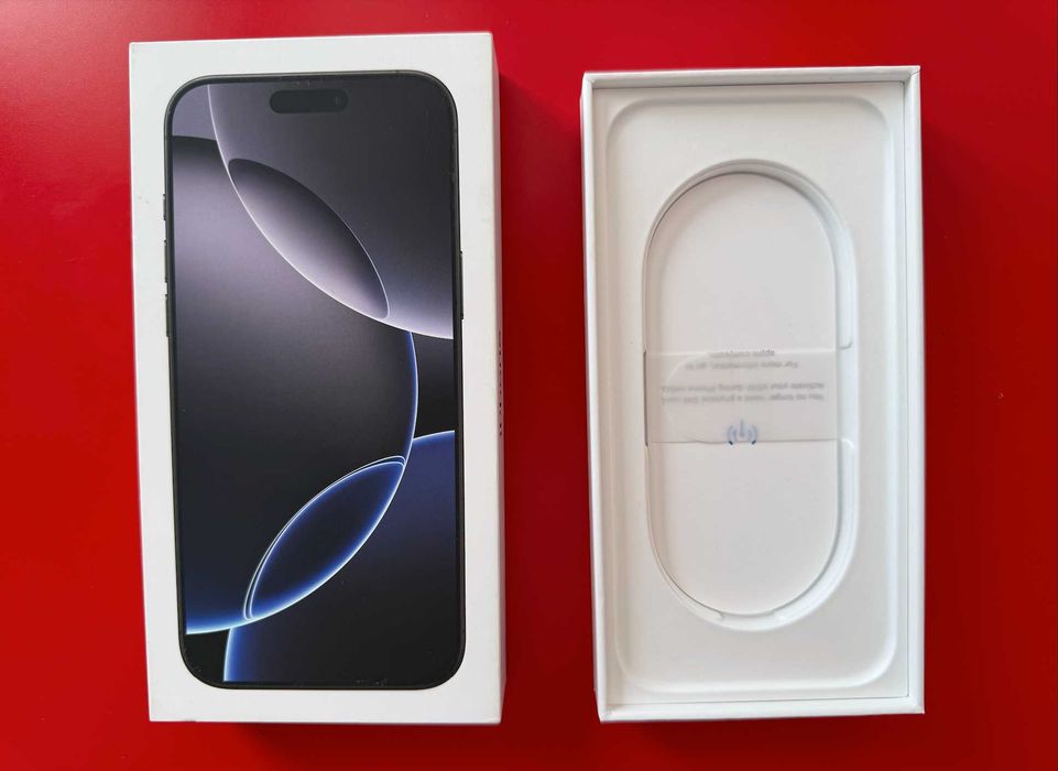 iPhone 16 Pro Max, Black Titanium 256 GB, eSIM - Перфектен