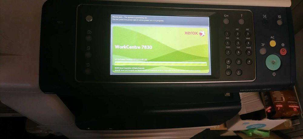 продавам КСЕРОКС 7830