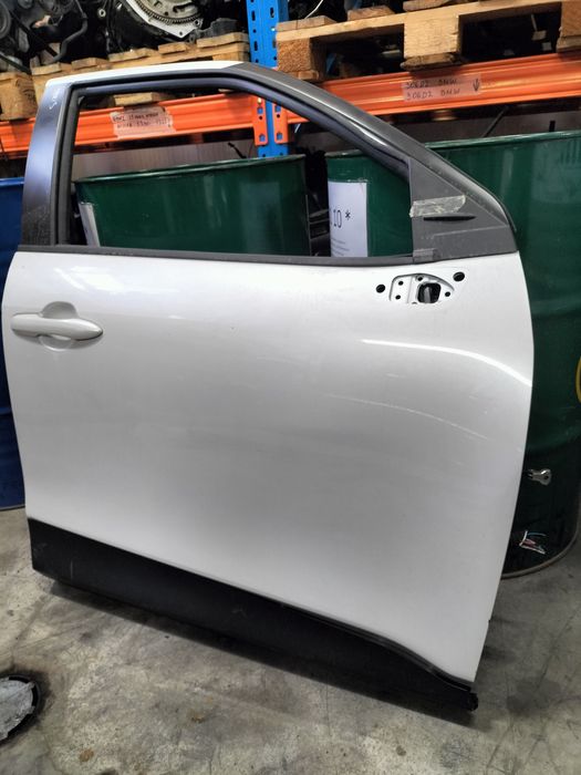 Предна дясна врата Toyota Yaris Cross / Тойота Ярис Крос 2024г.