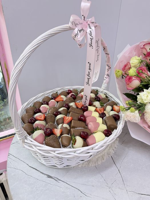 Клубника в шоколаде Шымкент