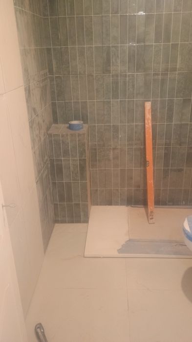 Zugrav execut finisaje