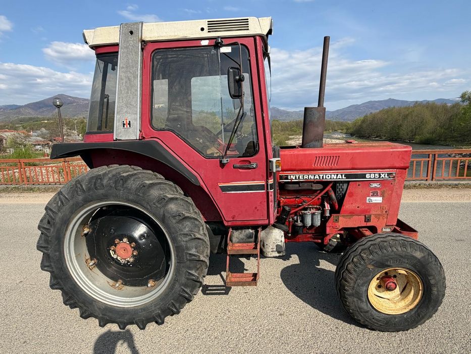 Case 685 XL, adus recent