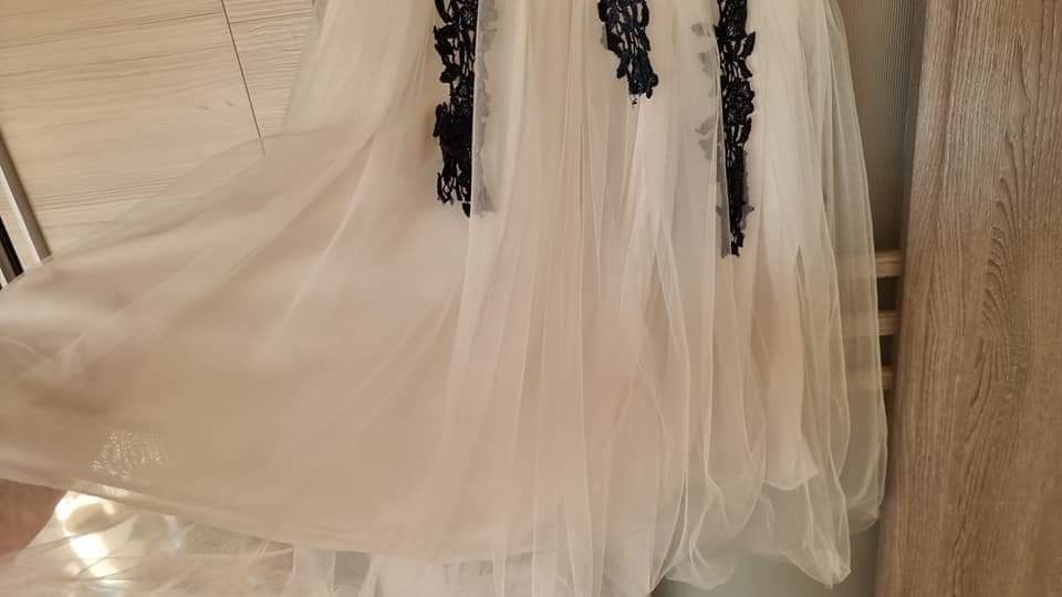 Rochie eleganta cu dantela