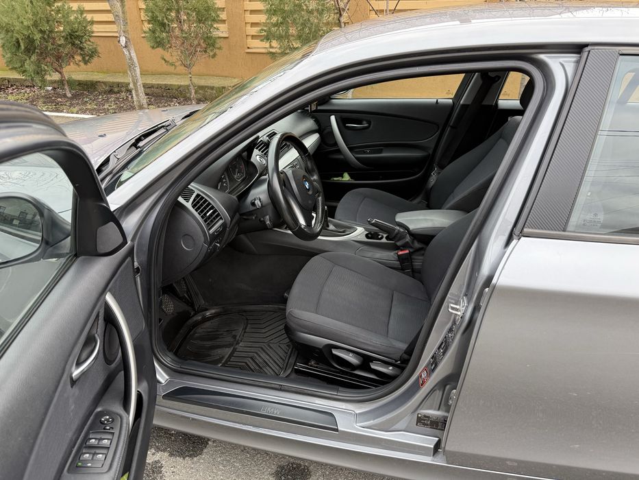 Vand BMW Seria 1.   •2010•   2.0d