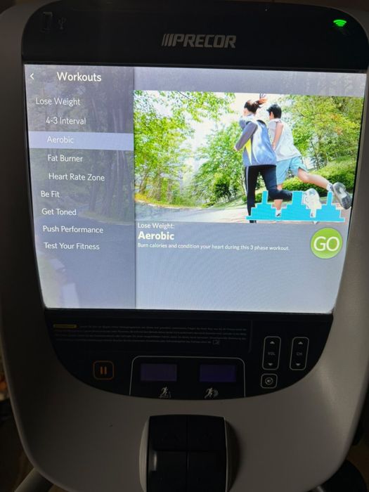 Bicicleta eliptică profesională PRECOR EFX 885 cu consolă P80 touchscreen,internet Crosstrainer