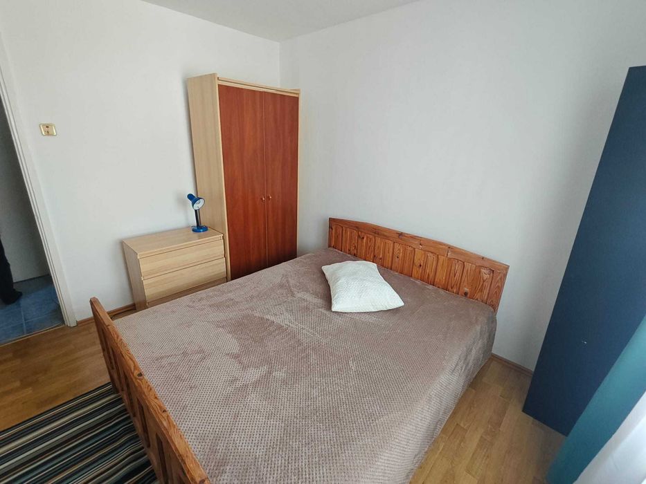 Proprietar, inchiriez 3 camere, Liviu Rebreanu 32A.