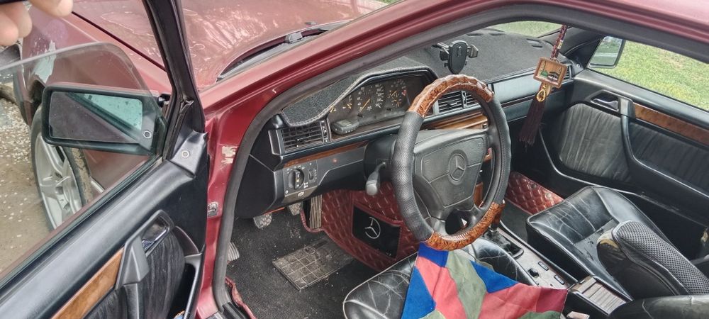 Продам Мерседес Е280