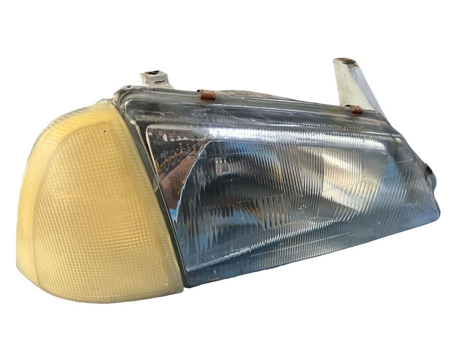 Far Dreapta Fata Dacia Solenza B41_ 2003 - >