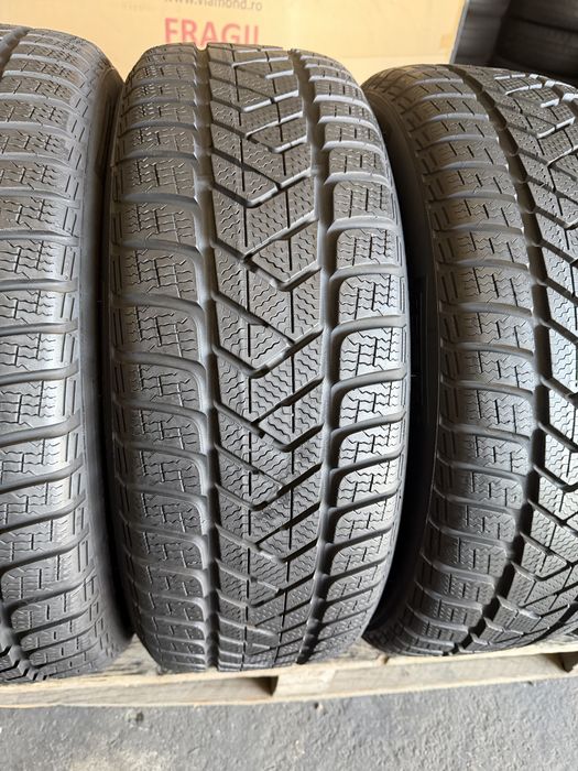 4 anvelope iarna 215/55/18 Pirelli DOT 4022 app noi!