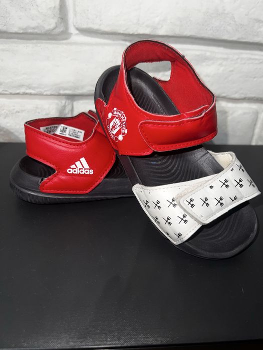 Детски сандали Adidas Manchester United