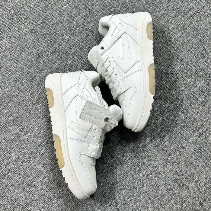 #DOAR 379,99# OFF-White Out Of Office Triple White Editie Limitata