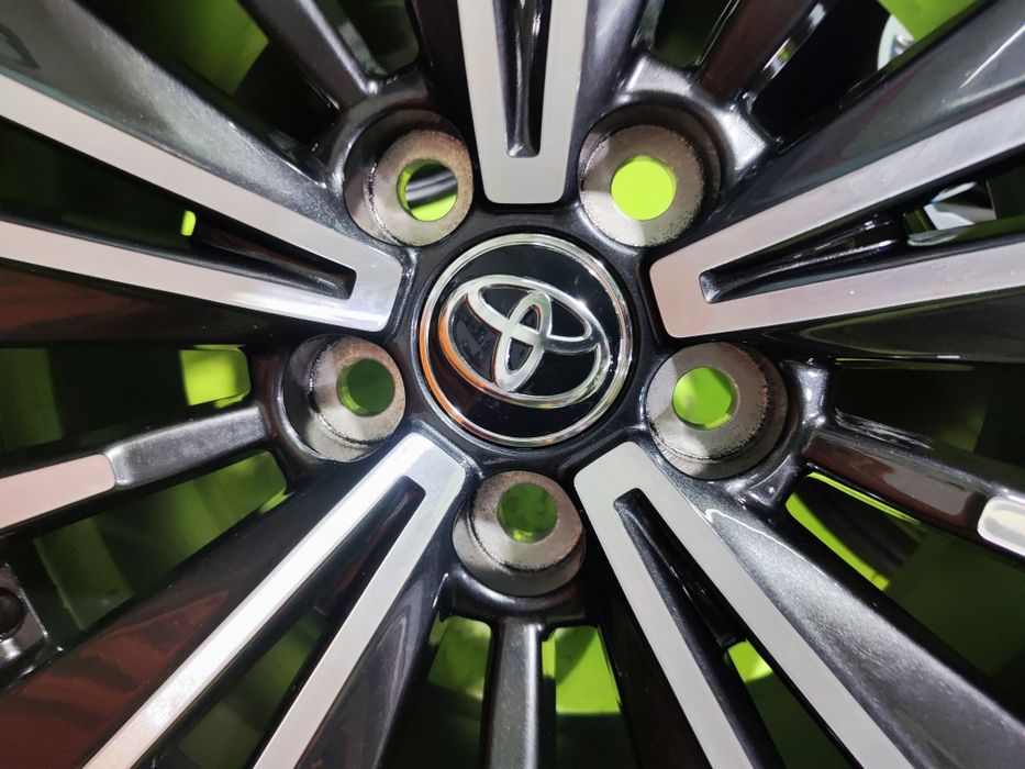 17 5x114.3 Toyota лети джанти 5х114.3 тойота