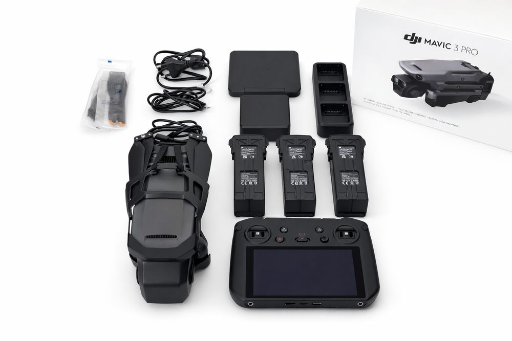 DJI Mavic 3 PRO Fly More Combo