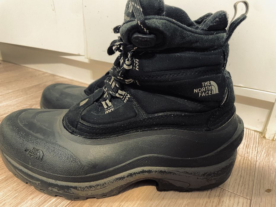 Продам оригинальные ботинки The North Face