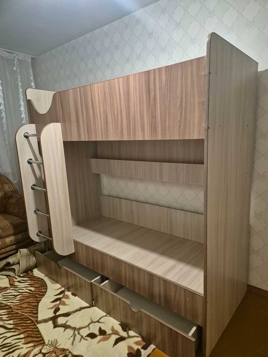 Кровать двухярусная