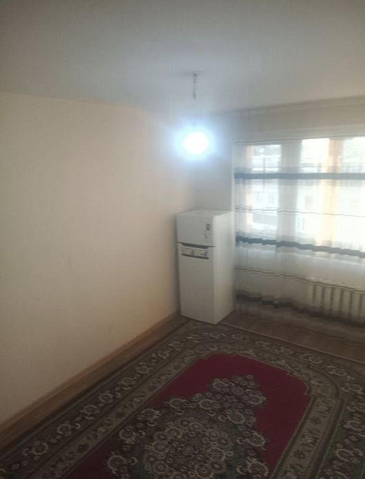 Срочно  продаётся  2 комнатная  Юнусабад  14 квартал