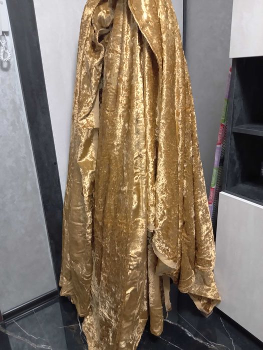 Плюшени плътни завеси