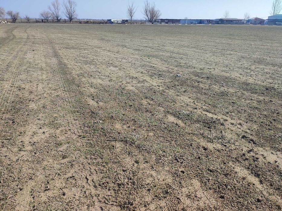 Продавам земеделска земя