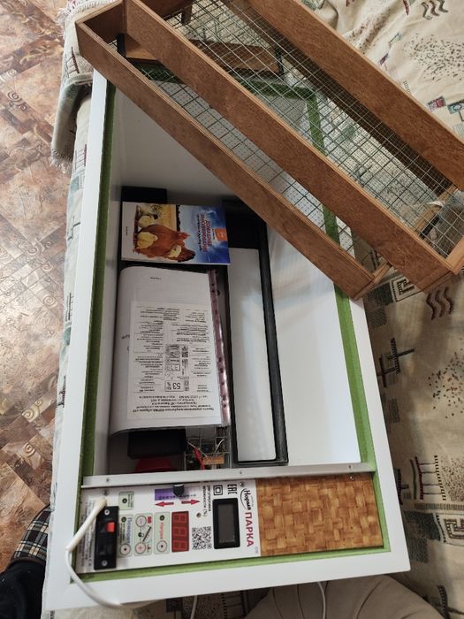 Инкубатор на 120 яиц