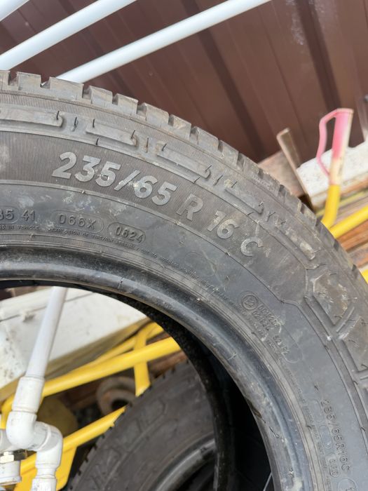 Anvelope 235/ 65 R16 C michelin agilis  aprope noi