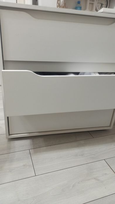 Продам комод белый