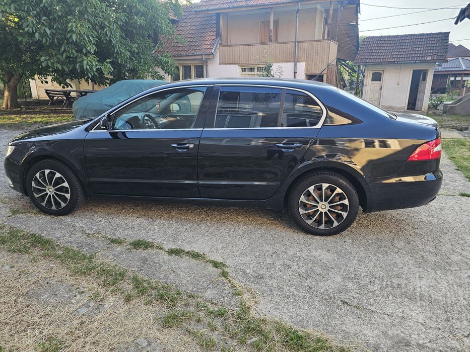 SKODA Superb 2011 — imagine 5