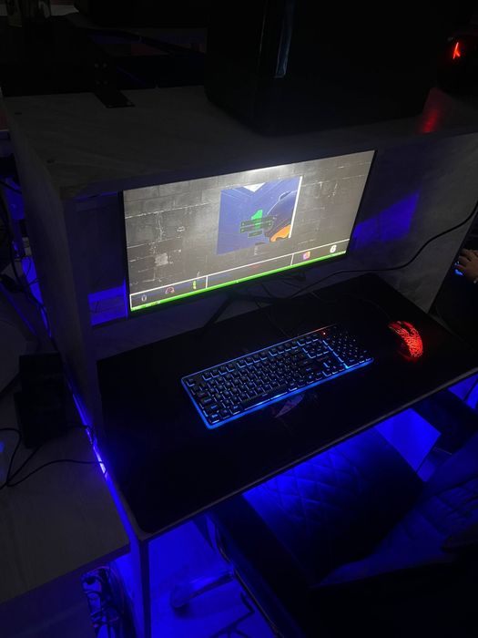 Гаме клуб срочно сотилади