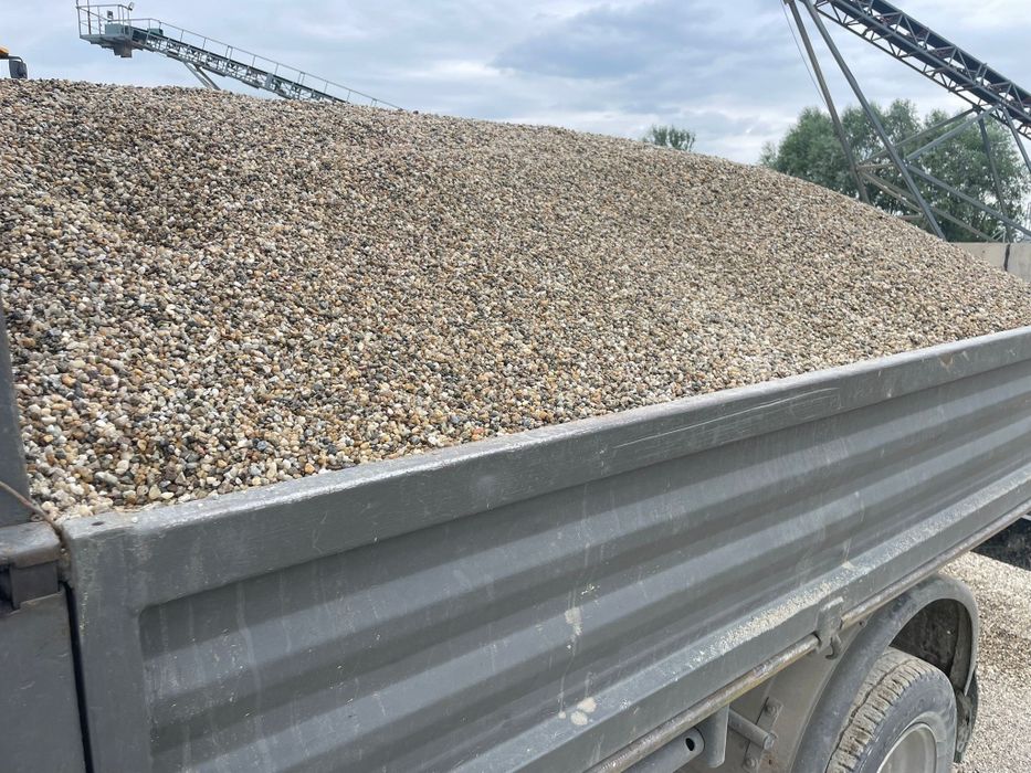 SORT / NISIP / BALAST Piatră spartă concasata Transport basculabil 6t