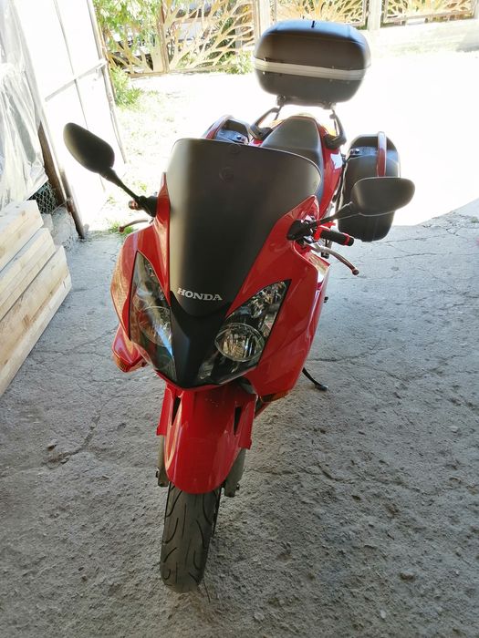 Хонда VFR800 vtec