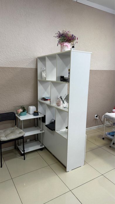 Стеллаж в хорошем состоянии