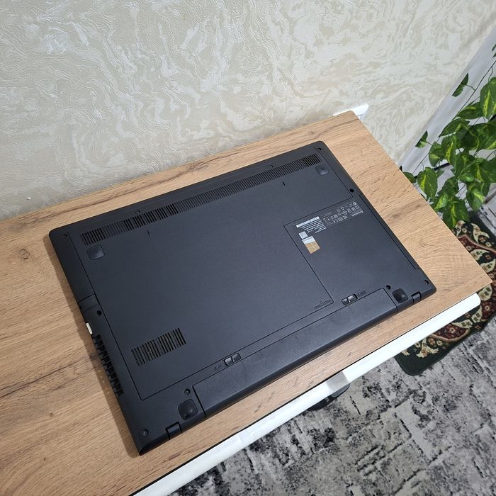 Core i5-5200U/ SSD 120 gb/ ОЗУ 8 gb/ Ideal holatda